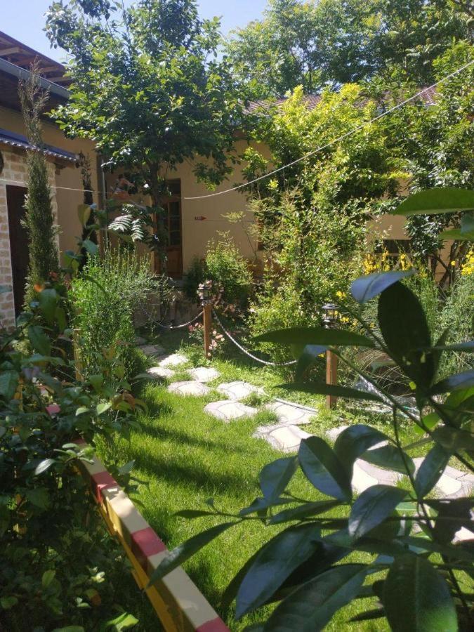 Sim-Sim Hostel & Backpackers Samarkand Esterno foto