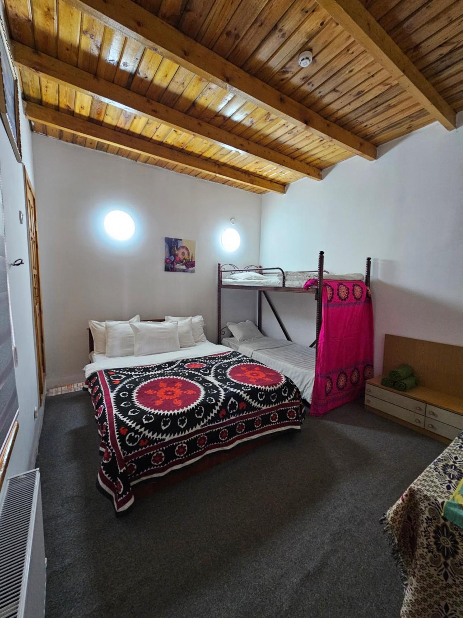 Sim-Sim Hostel & Backpackers Samarkand Esterno foto
