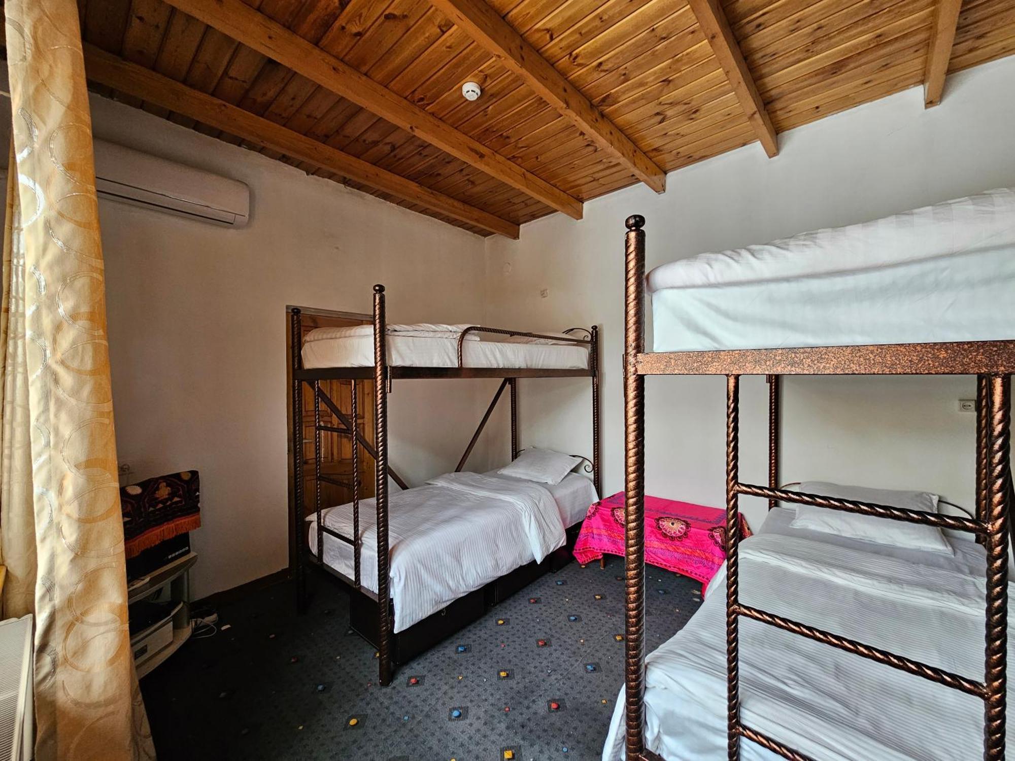 Sim-Sim Hostel & Backpackers Samarkand Esterno foto